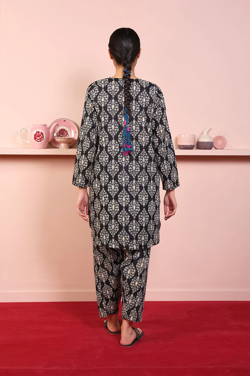 Thappa 2-Piece - Image 4