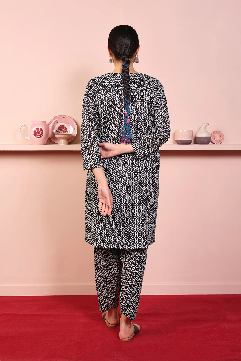 2-Piece Geometric Set - Image 4