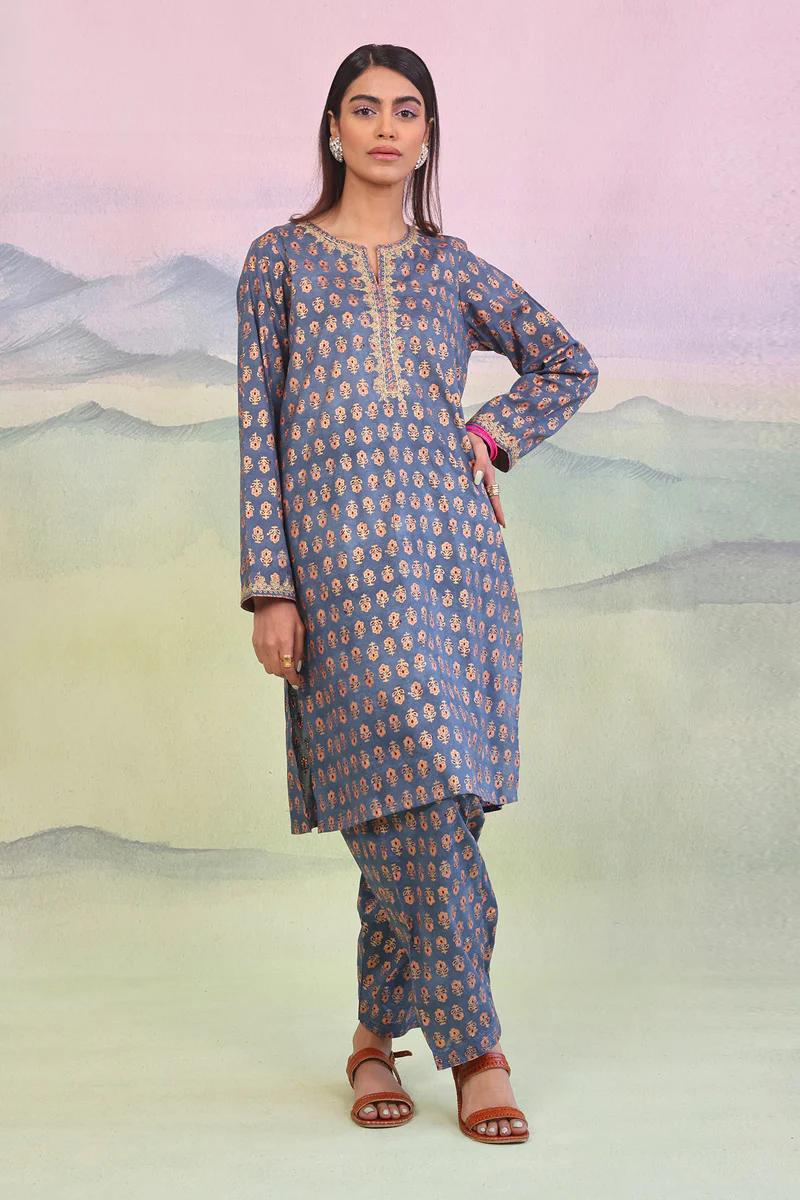 Sunehri Shalwar Kameez - Image 2