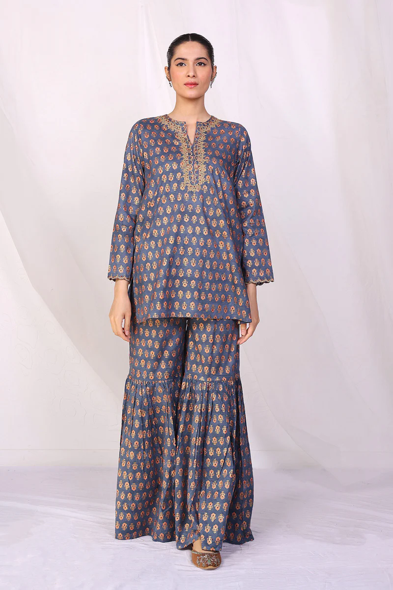 Sunehri 2-Piece - Image 3