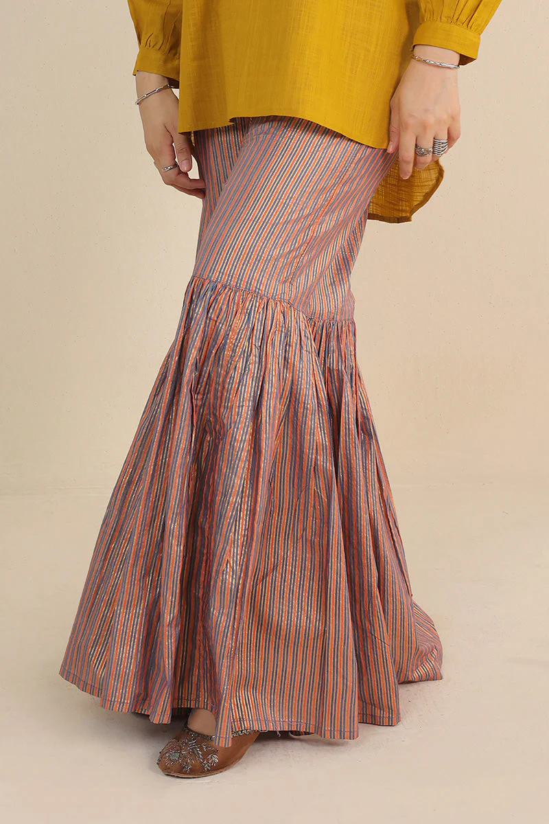 Sunehri Gharara - Image 11