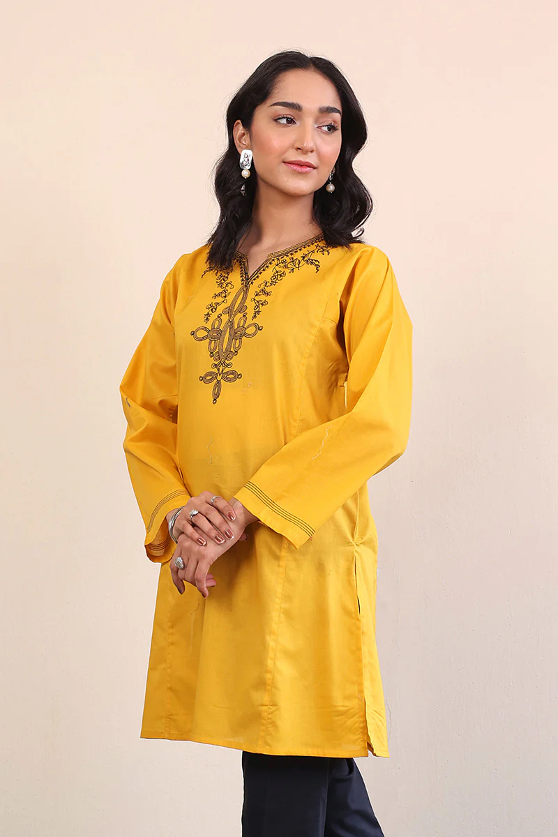 Gul Meena Embroidered Kurta - Image 3