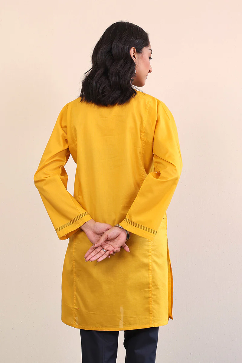 Gul Meena Embroidered Kurta - Image 4