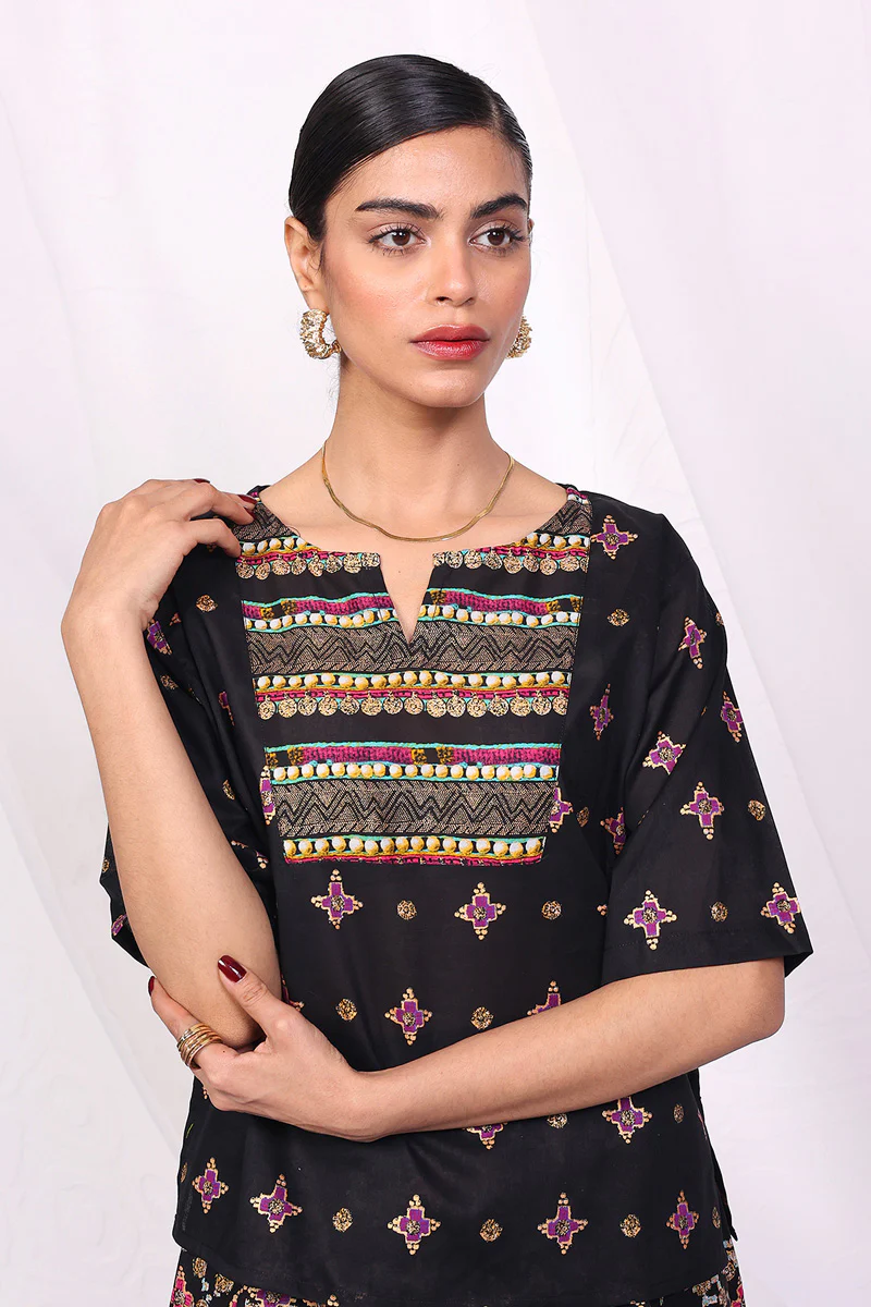 Zarnigar Skirt Co-ords - Image 2
