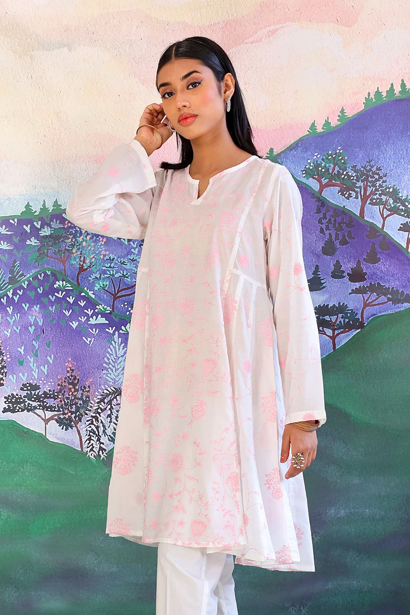 Bahar Embroidered Kurta - Image 4