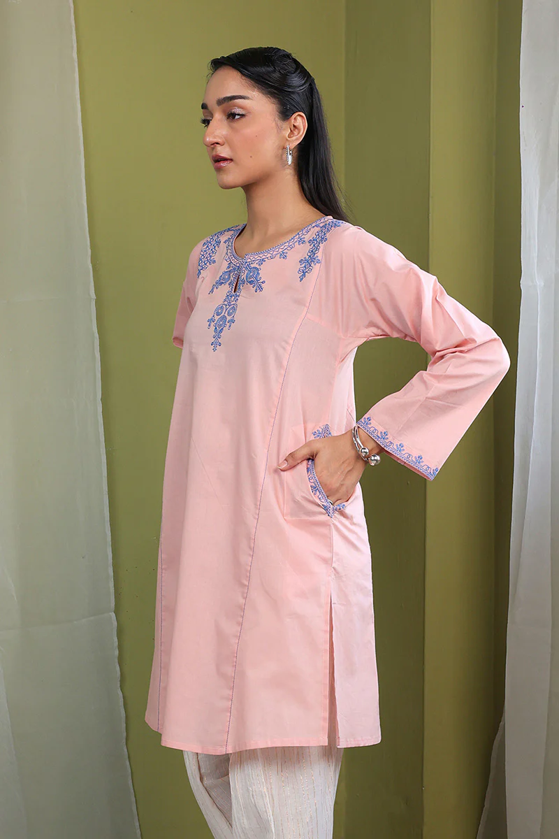 Gul Meena Embroidered Kurta - Image 3
