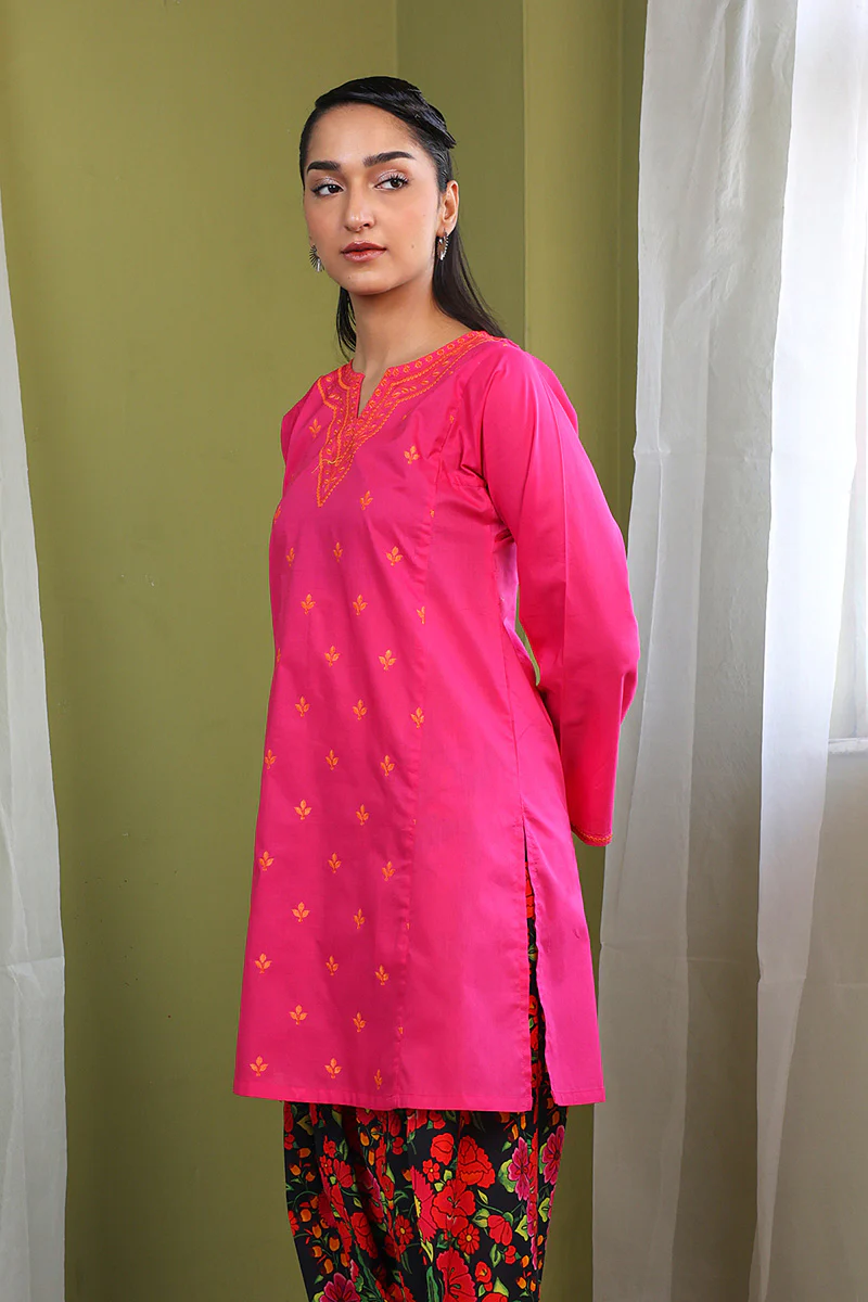 Gul Meena Embroidered Kurta - Image 3