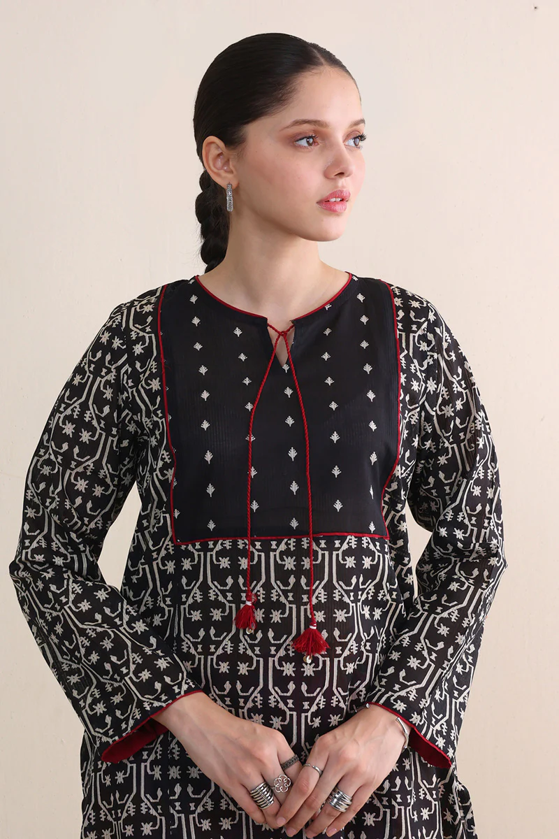 Dhakai Print Blocked Kurta - Image 3