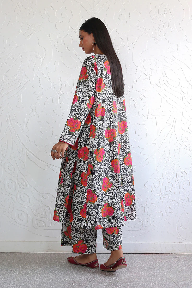 Tilework Printed Suit - Image 8