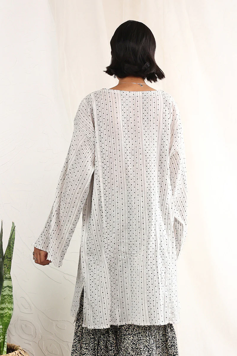 Minimalist Shatranj Kurta - Image 4
