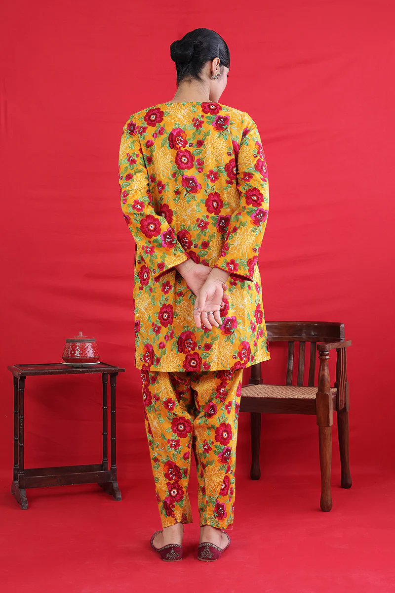 Mausam-e-Garma Naaz Collection - Image 5