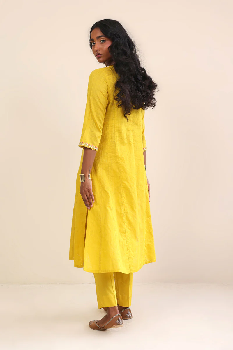 Sunehri Phool 2-Piece Suit - Image 4