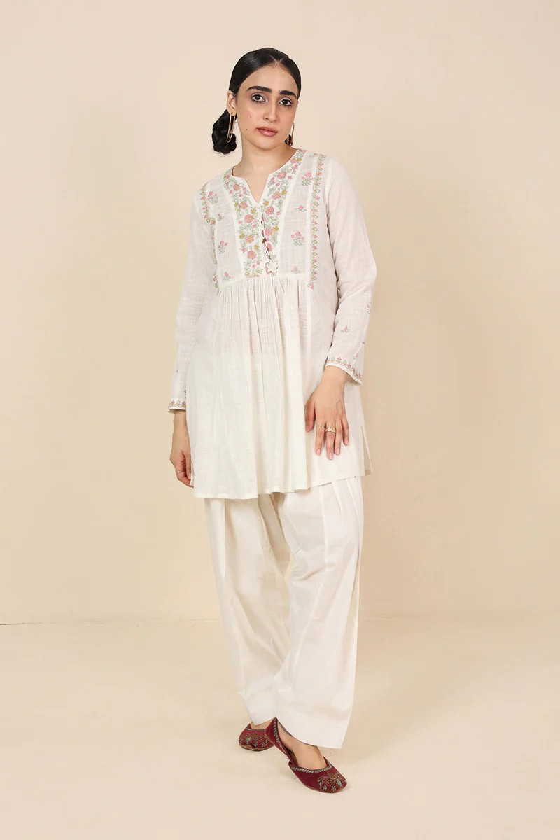 2- Piece Sunehri Phool Peplum - Image 4