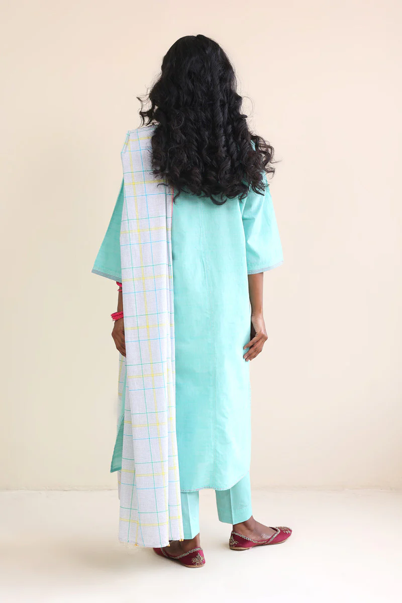 Suit Weavers Tale - Image 4