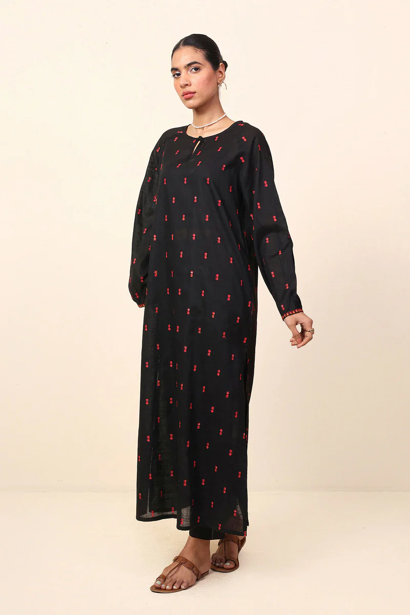 Rangeen Embroidered Set - Image 3