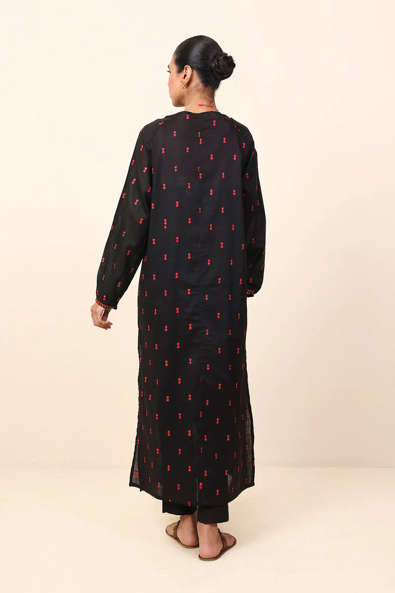 Rangeen Embroidered Set - Image 4