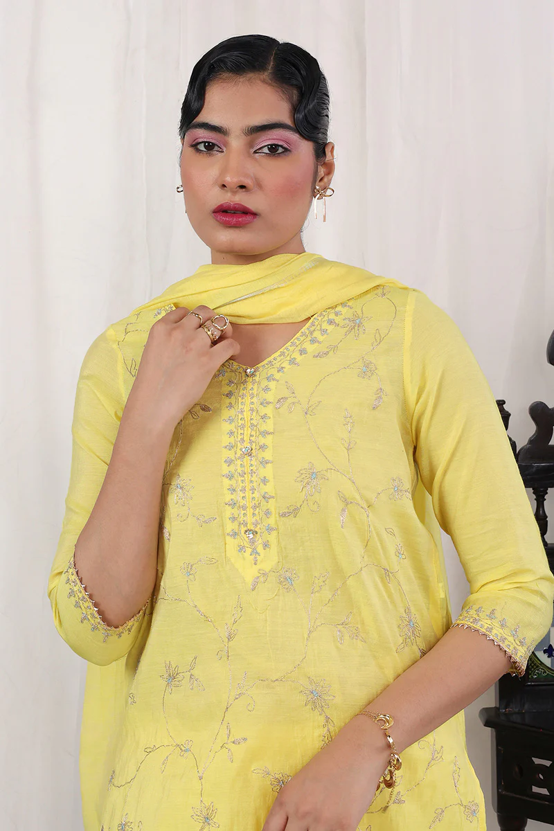 Shehzaadi Zard Bahari Suit - Image 2