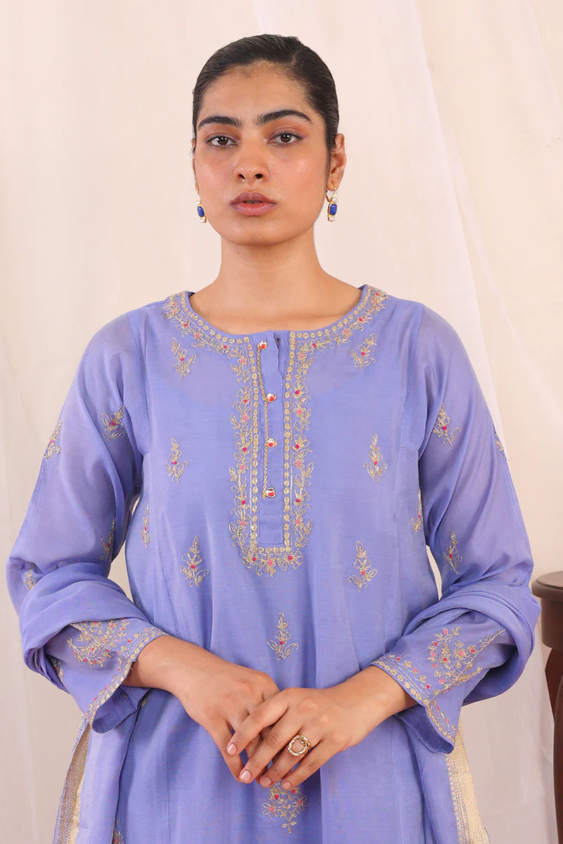 Shehzaadi Embrodiered Suit - Image 2