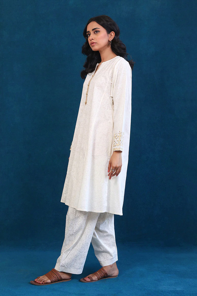 Mah e Noor 2-Piece - Image 3