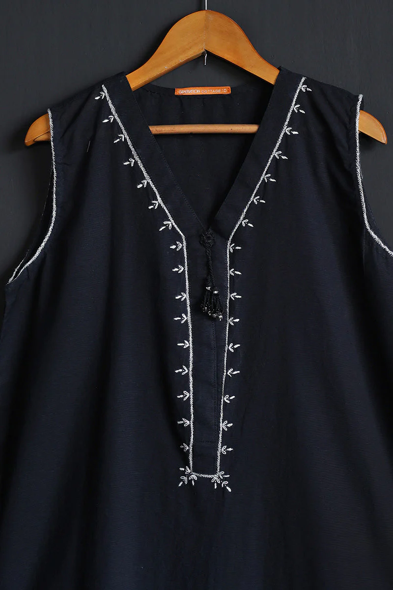Sitara Hand Embroidered - Image 6