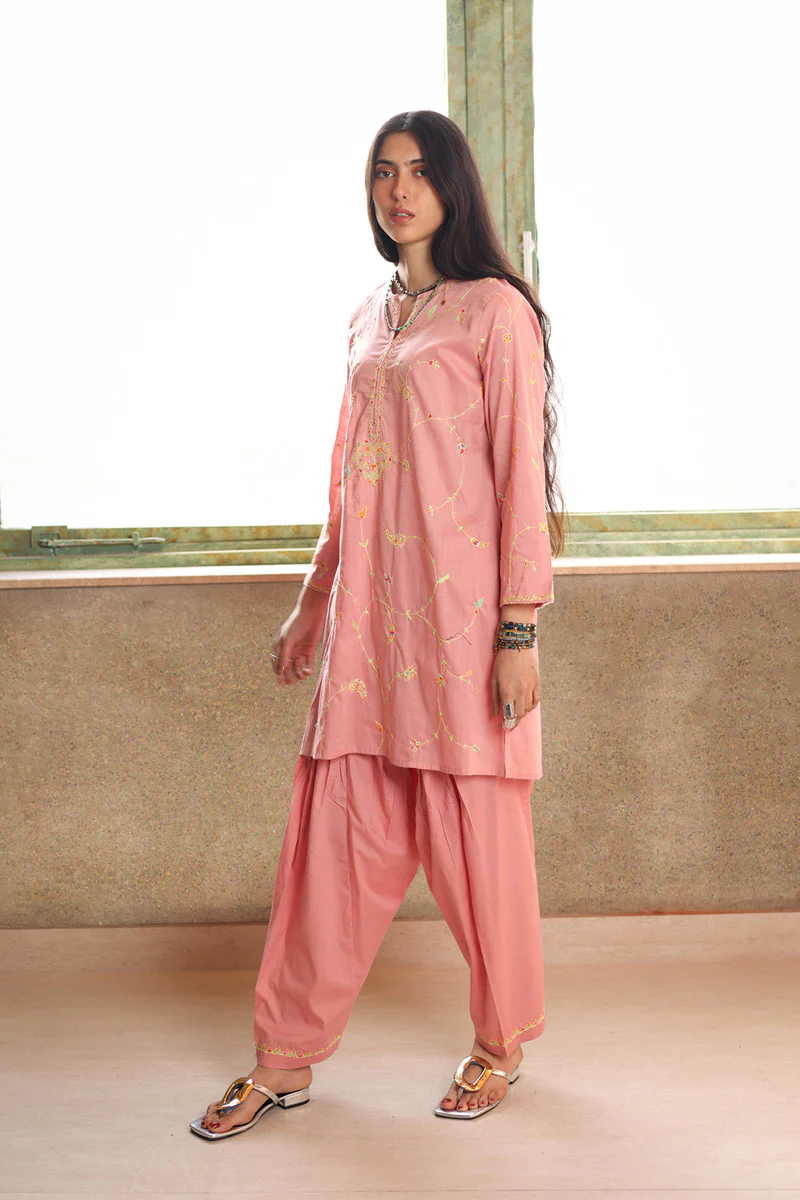 Waadi-e-Mushq Suit - Image 4