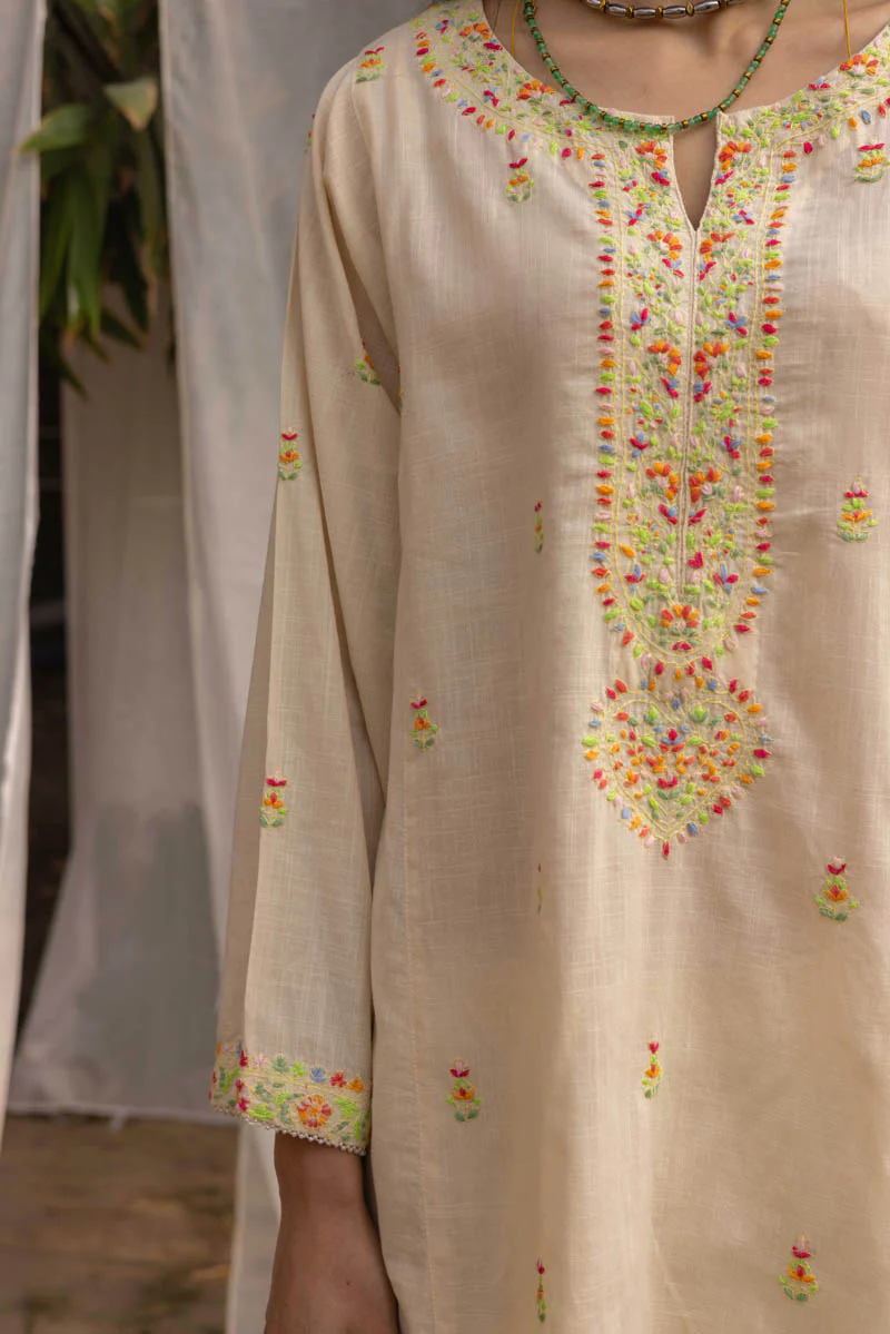 Gul-e-Waadi Suit - Image 2