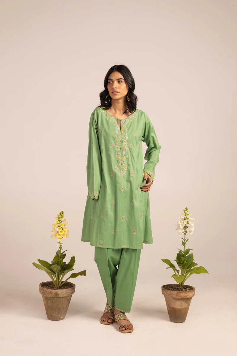 Gul-e-Waadi Suit - Image 5
