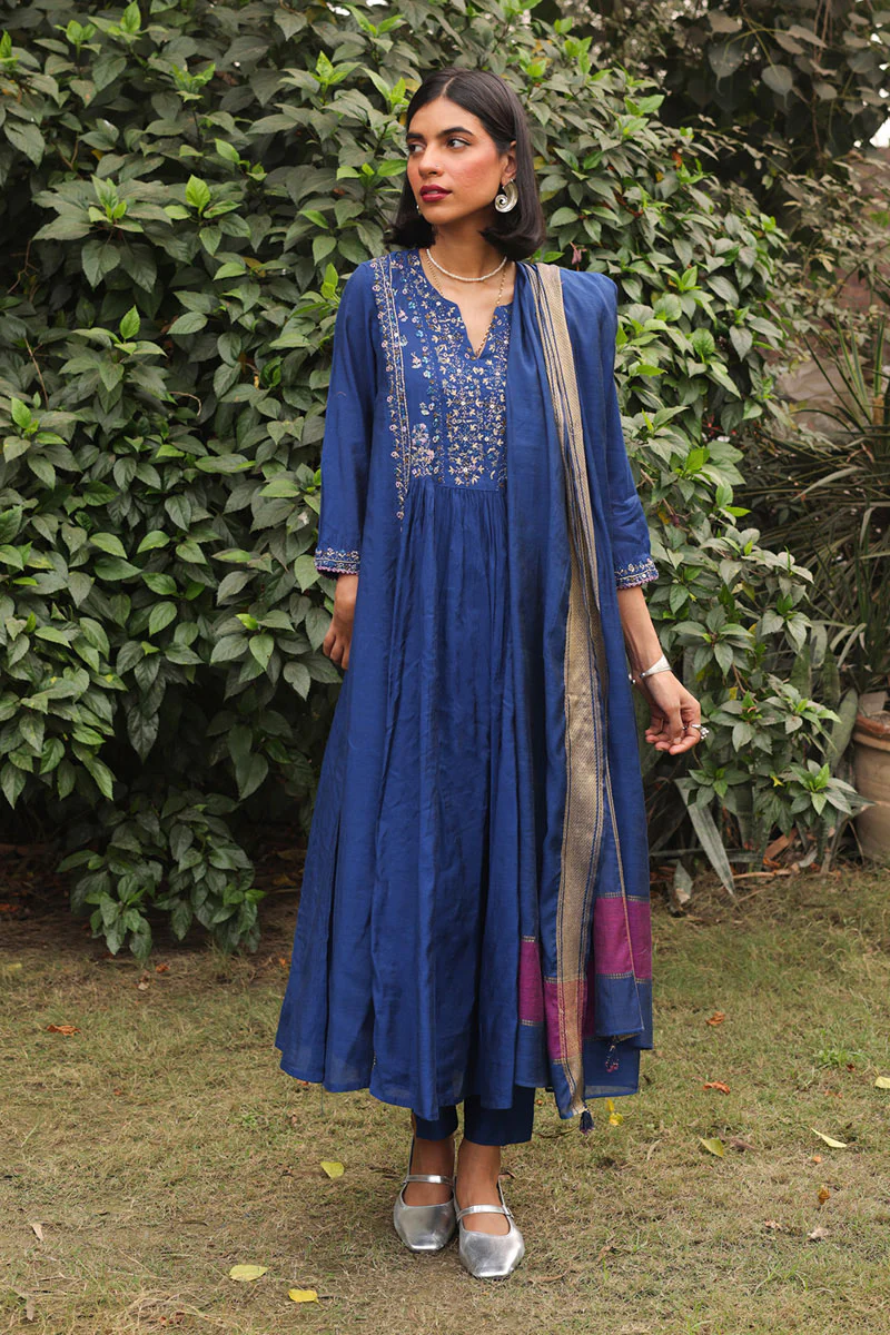 Balochi Begum 3-Piece Embroidered Suit - Image 2