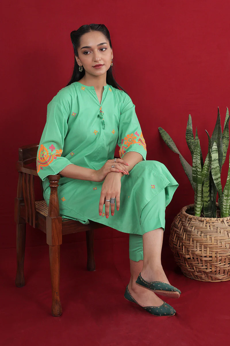Rang Mahal 2 Piece - Image 4