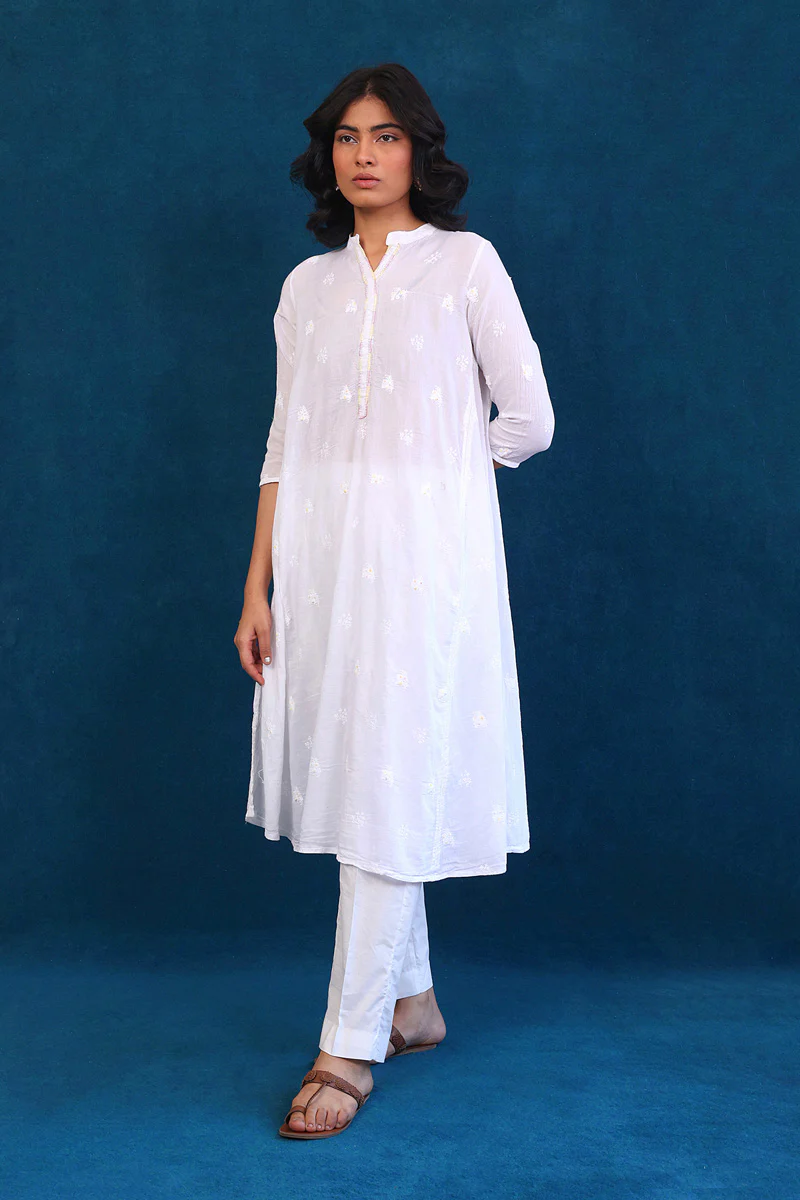 Bagh Embroidered A-line shirt - Image 3