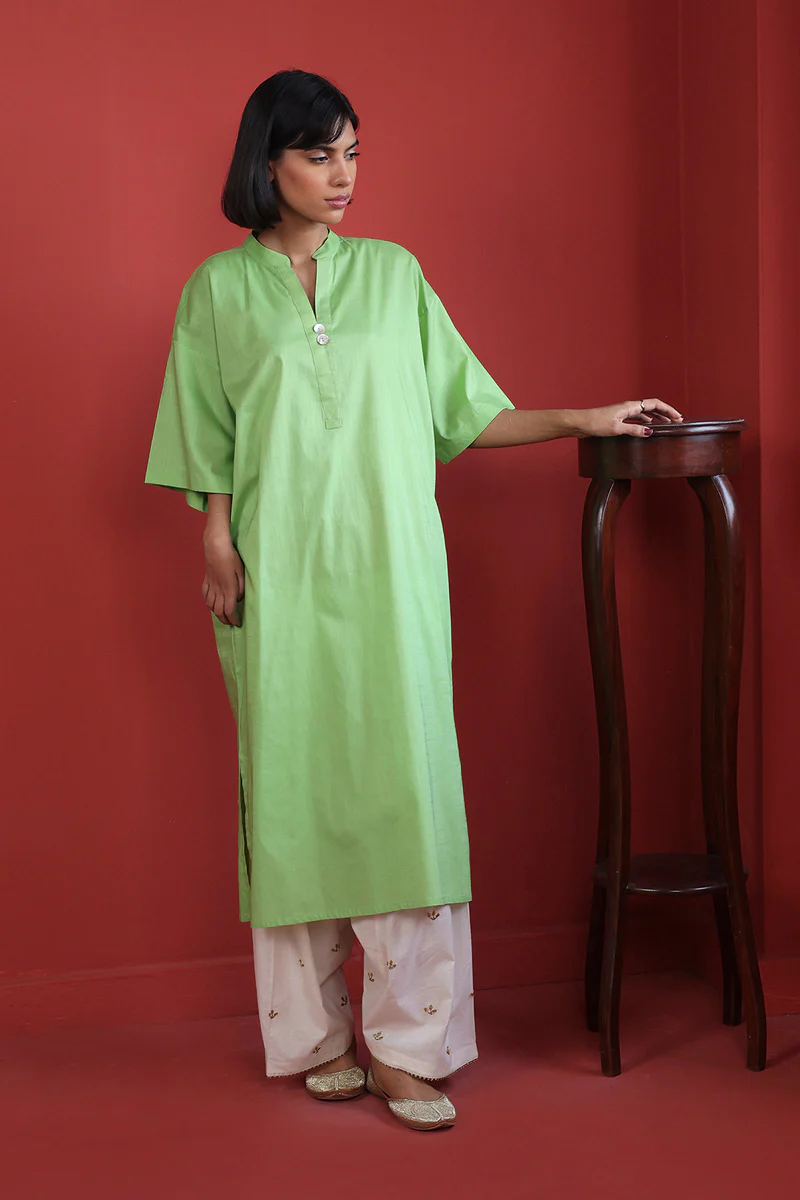 Contemporary Mocktail Shirt - Image 3