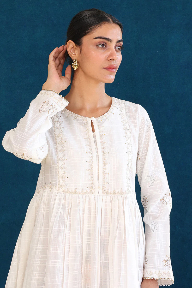 Virsa Embroidered Set - Image 2