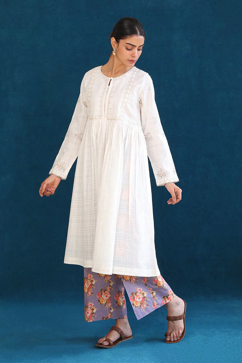 Virsa Embroidered Set - Image 3