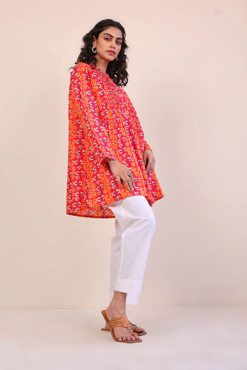 White Trousers - Image 4