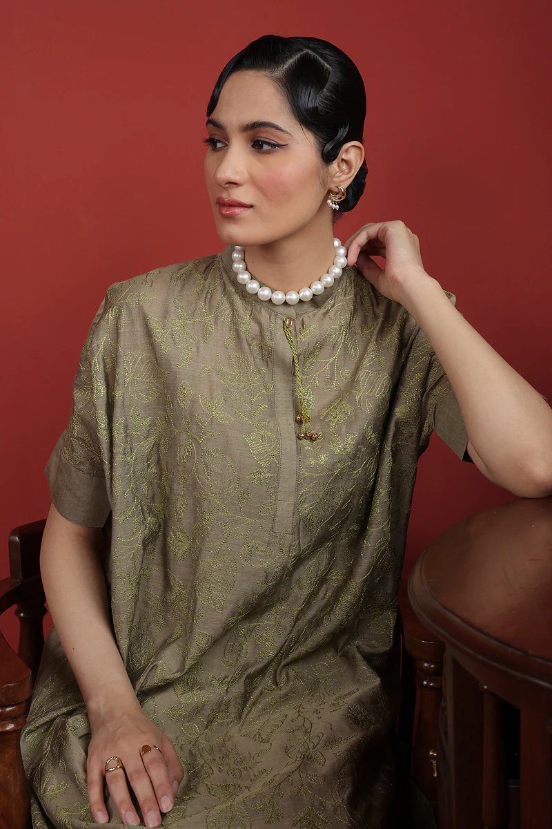 Shamrock Fleur Tunic - Image 13