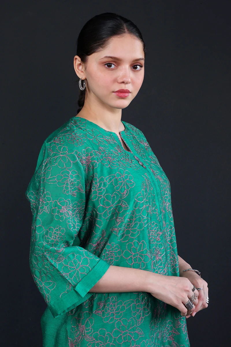 Fleur Amour Embroidered Kameez - Image 2