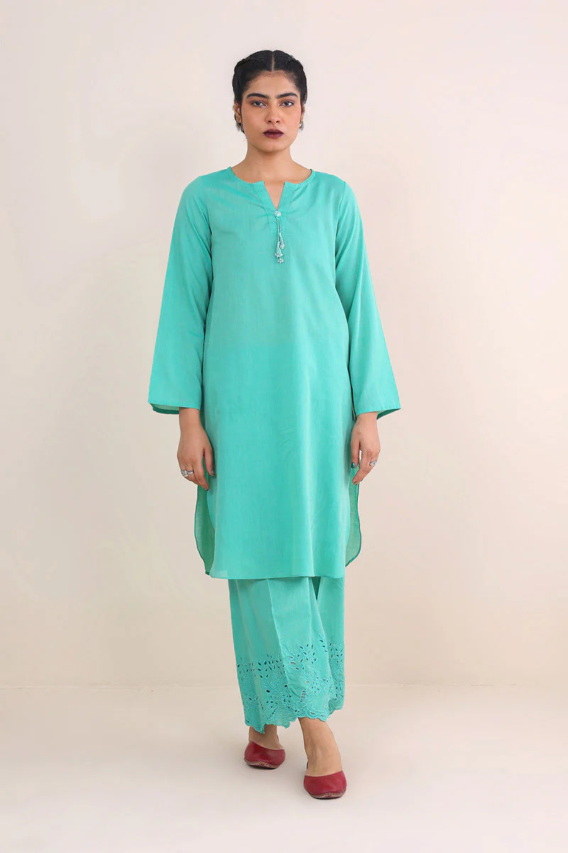 Nailing A Corner Cutwork 2-Piece Set - Image 5