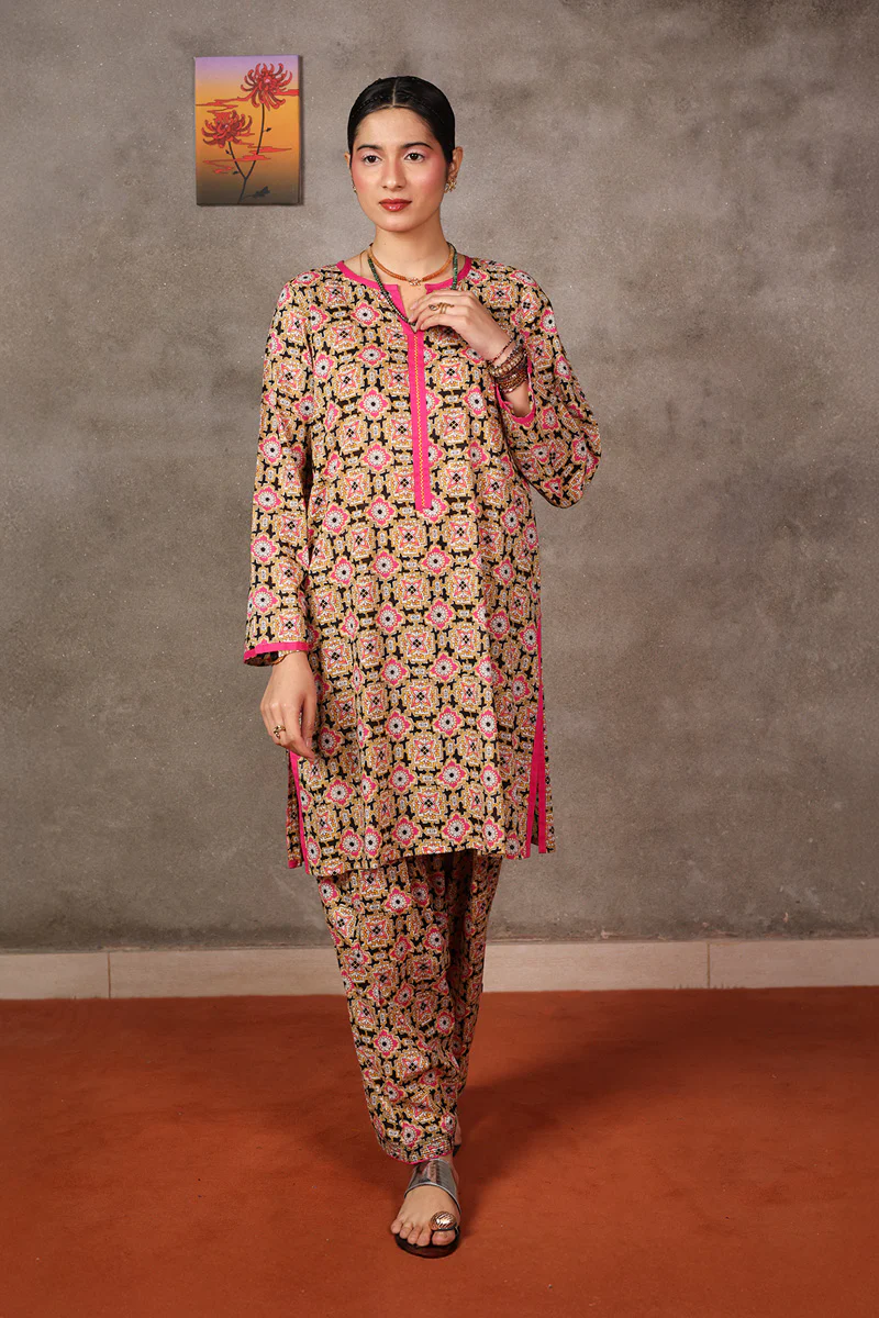 Serai Patterned Ensemble - Image 12