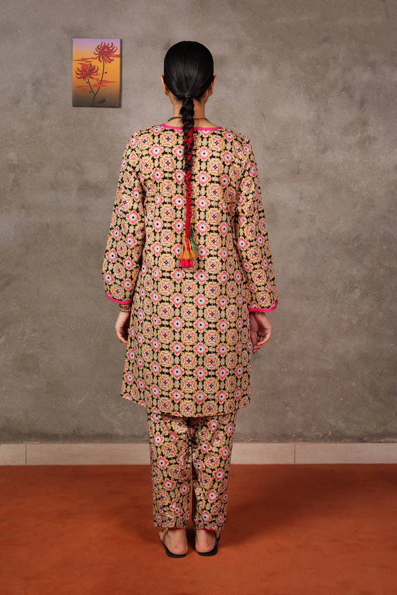 Serai Patterned Ensemble - Image 14