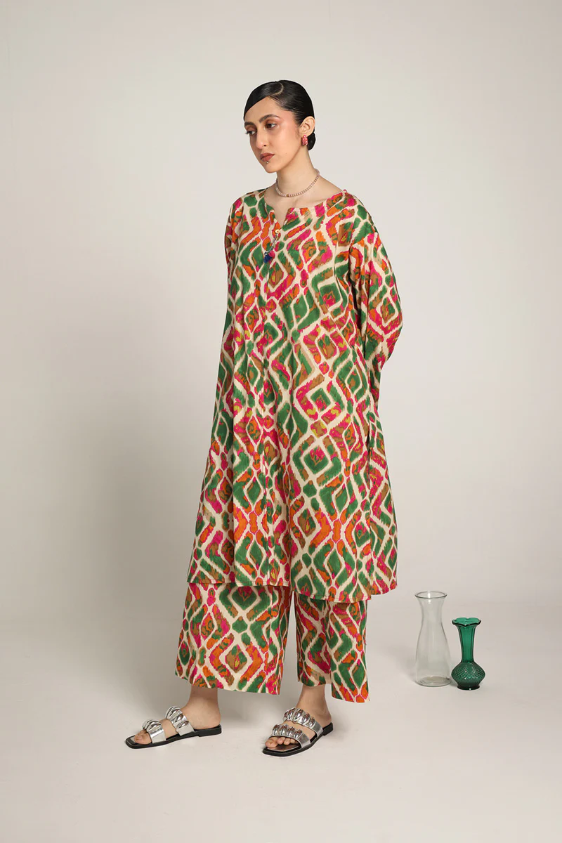 Ikkat Tapestry Dual-Set - Image 12
