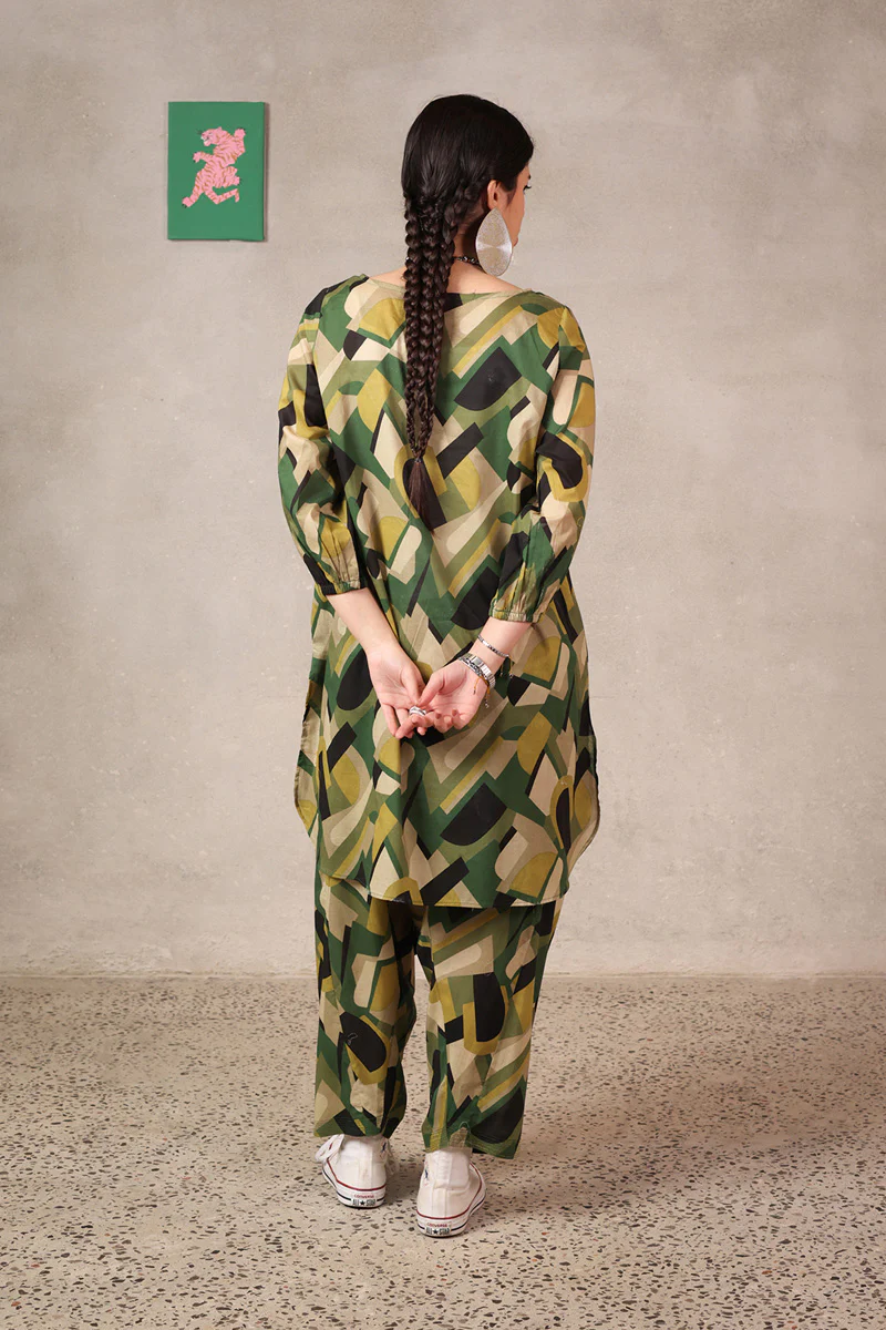 Retro Groove Chic Set - Image 16