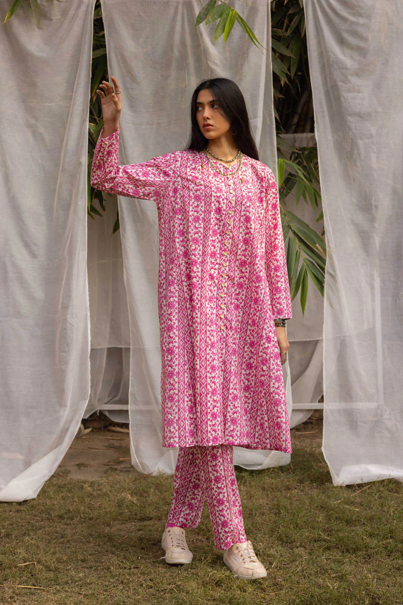 Chinoisery Flair Ensemble - Image 6