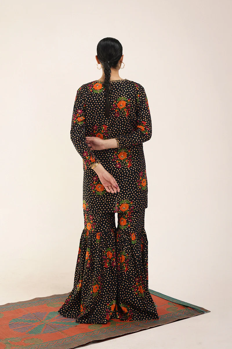 Flared Folk Garden Set - Image 4