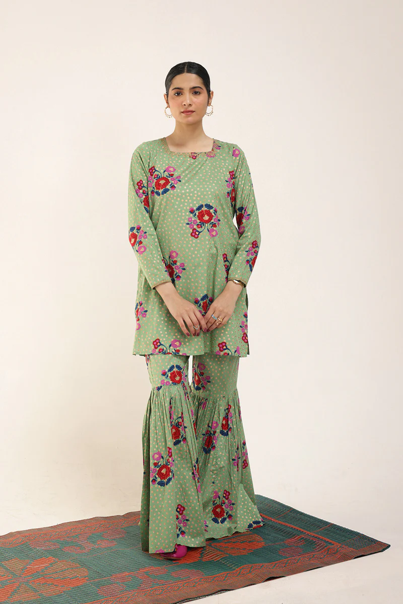 Flared Folk Garden Set - Image 7