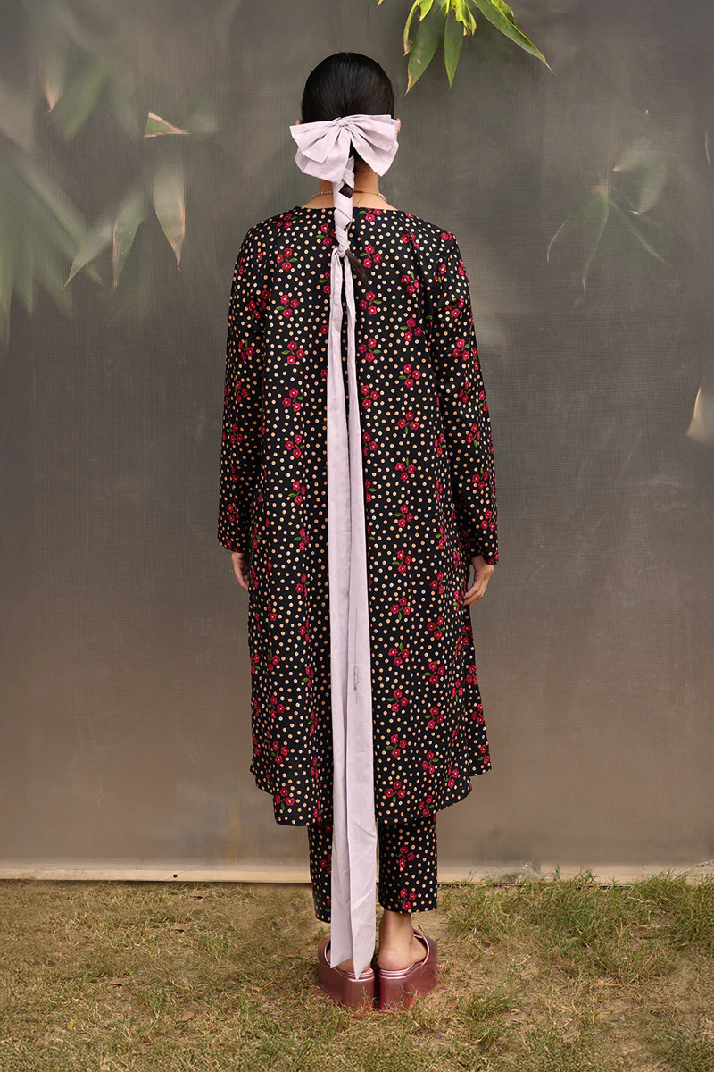 Coordinated Folk Garden Set - Image 4