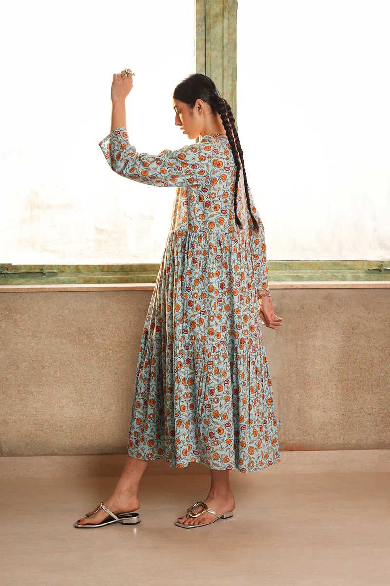 Rang-e-Gulzar Frock - Image 5