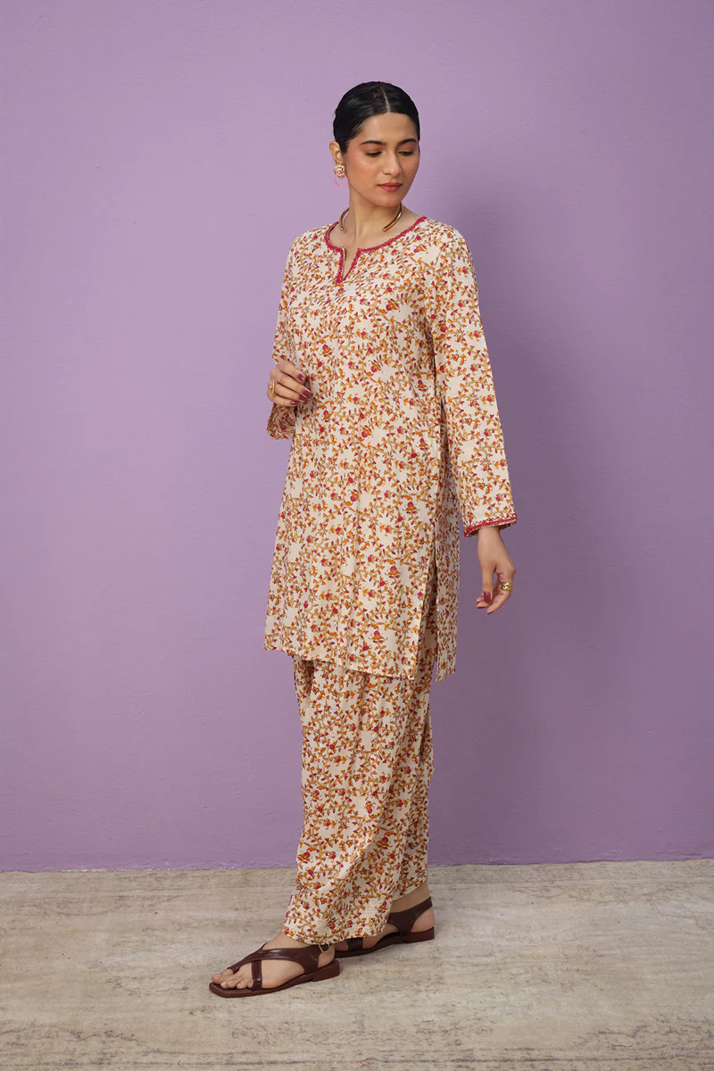 Kalamkari Husn Ensemble - Image 13