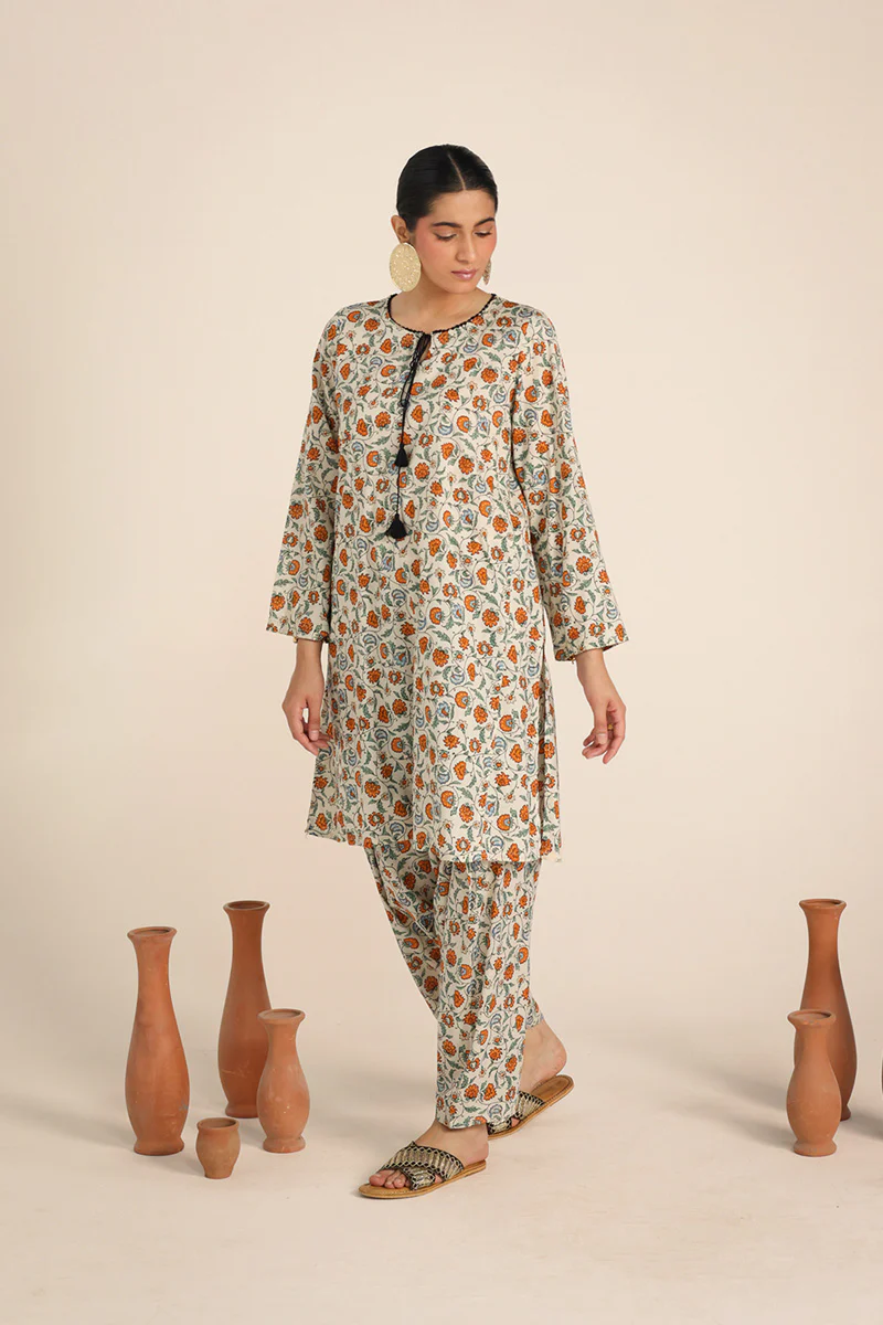 Gulzar Dewy Co-Ord Set - Image 10