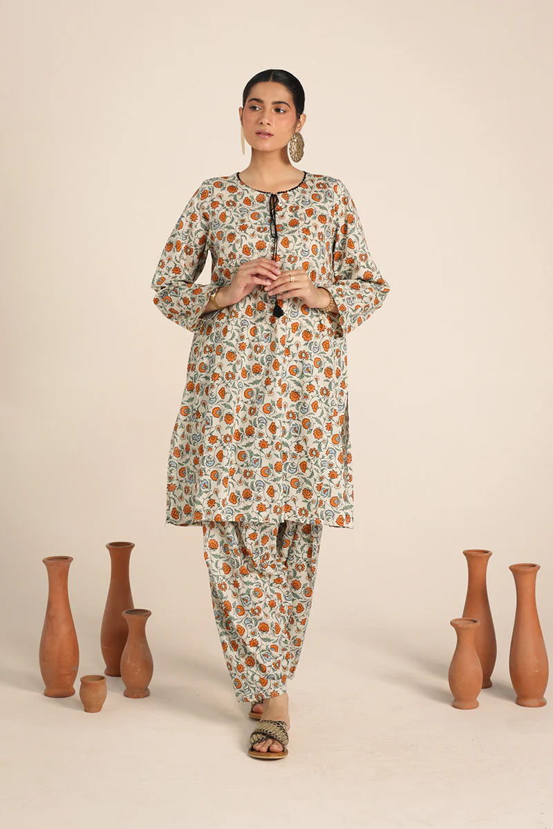 Gulzar Dewy Co-Ord Set - Image 12