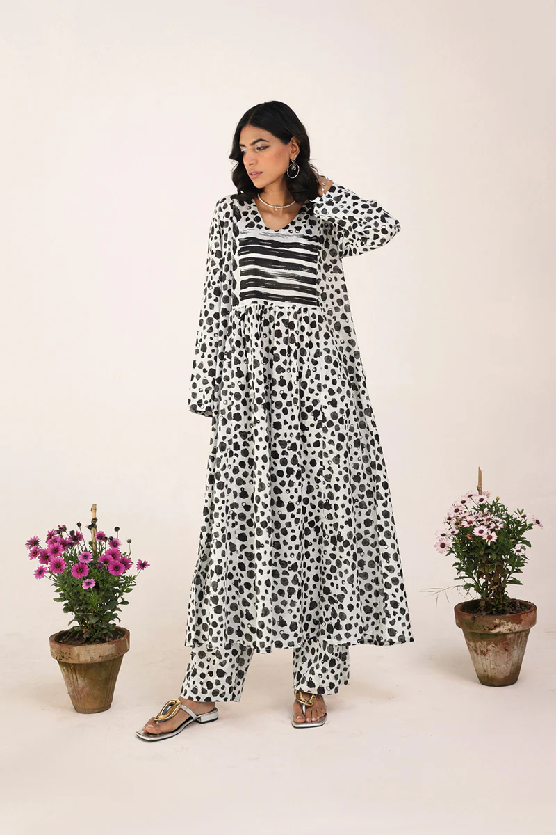 Brush Strokes Art Kurta - Image 7